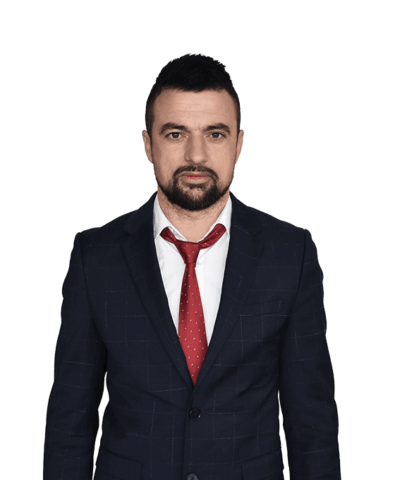 <div class="firstname">Душан</div><div class="lastname">Савић</div>